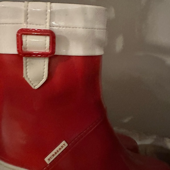 Burberry red rain boots 39 - Picture 9 of 9